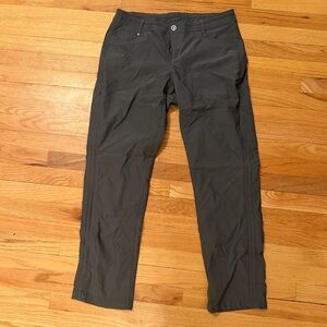 Kuhl women's charcoal grey khaki pants